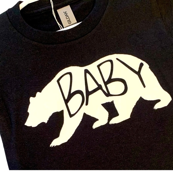 Adorable 🖤 BRAND NEW 🐻 Baby Bear t-shirt. - Picture 2 of 2